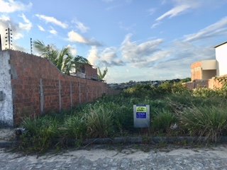 Terreno em Carapibus no Conde, Paraíba, medindo 12 x 28m²